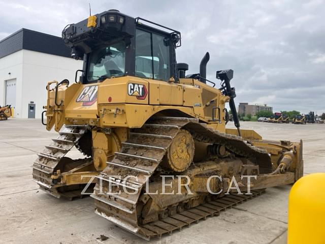 Image of Caterpillar D6LGP equipment image 2