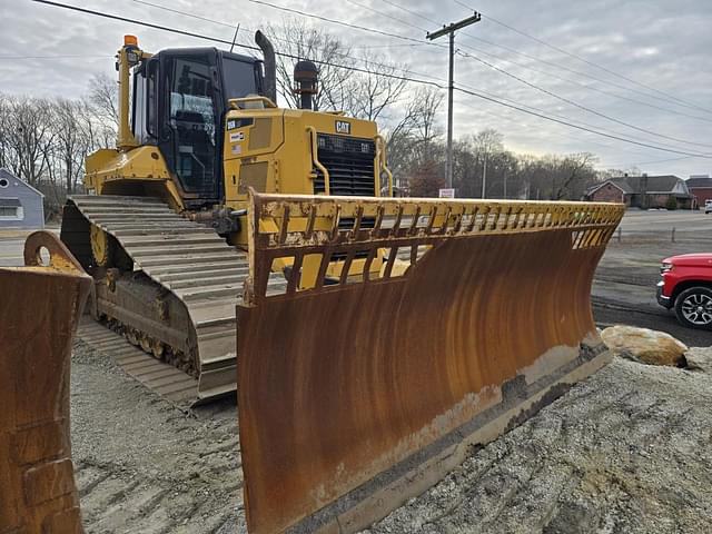 Image of Caterpillar D6N LGP equipment image 2