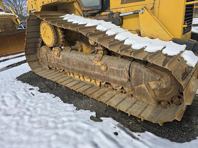 Image of Caterpillar D6N LGP equipment image 4