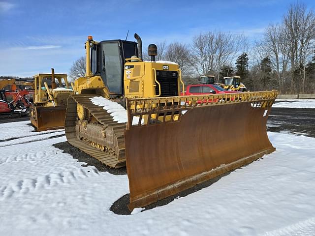 Image of Caterpillar D6N LGP equipment image 2