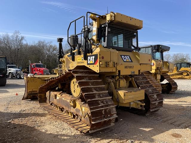 Image of Caterpillar D6T LGP equipment image 1