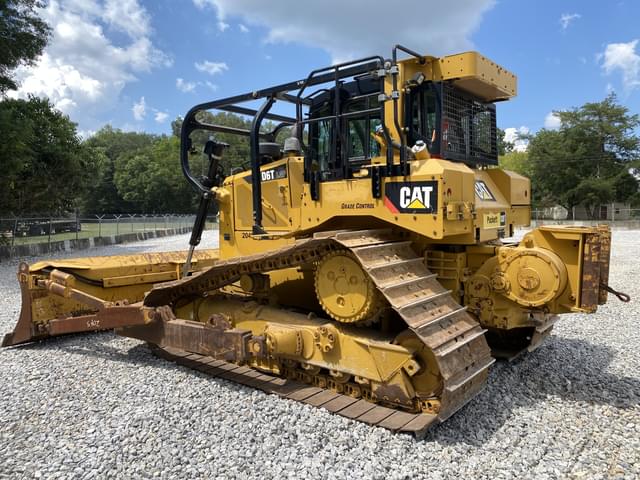 Image of Caterpillar D6T LGP equipment image 1
