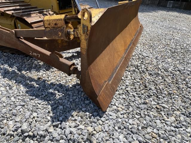 Image of Caterpillar D6T LGP equipment image 4