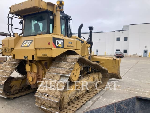 Image of Caterpillar D6T LGP equipment image 2