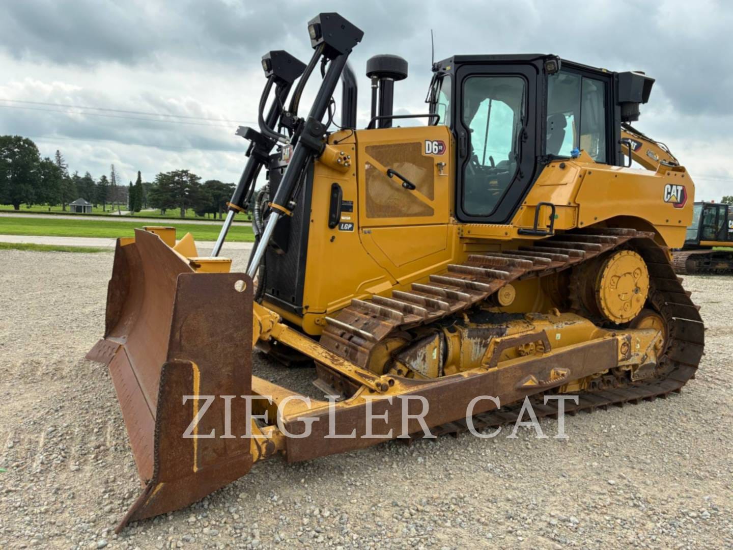 2019 Caterpillar D6XE Equipment Image0