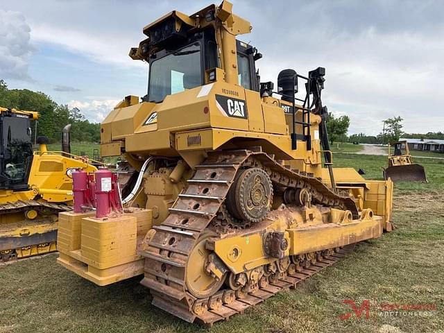 Image of Caterpillar D9T equipment image 2