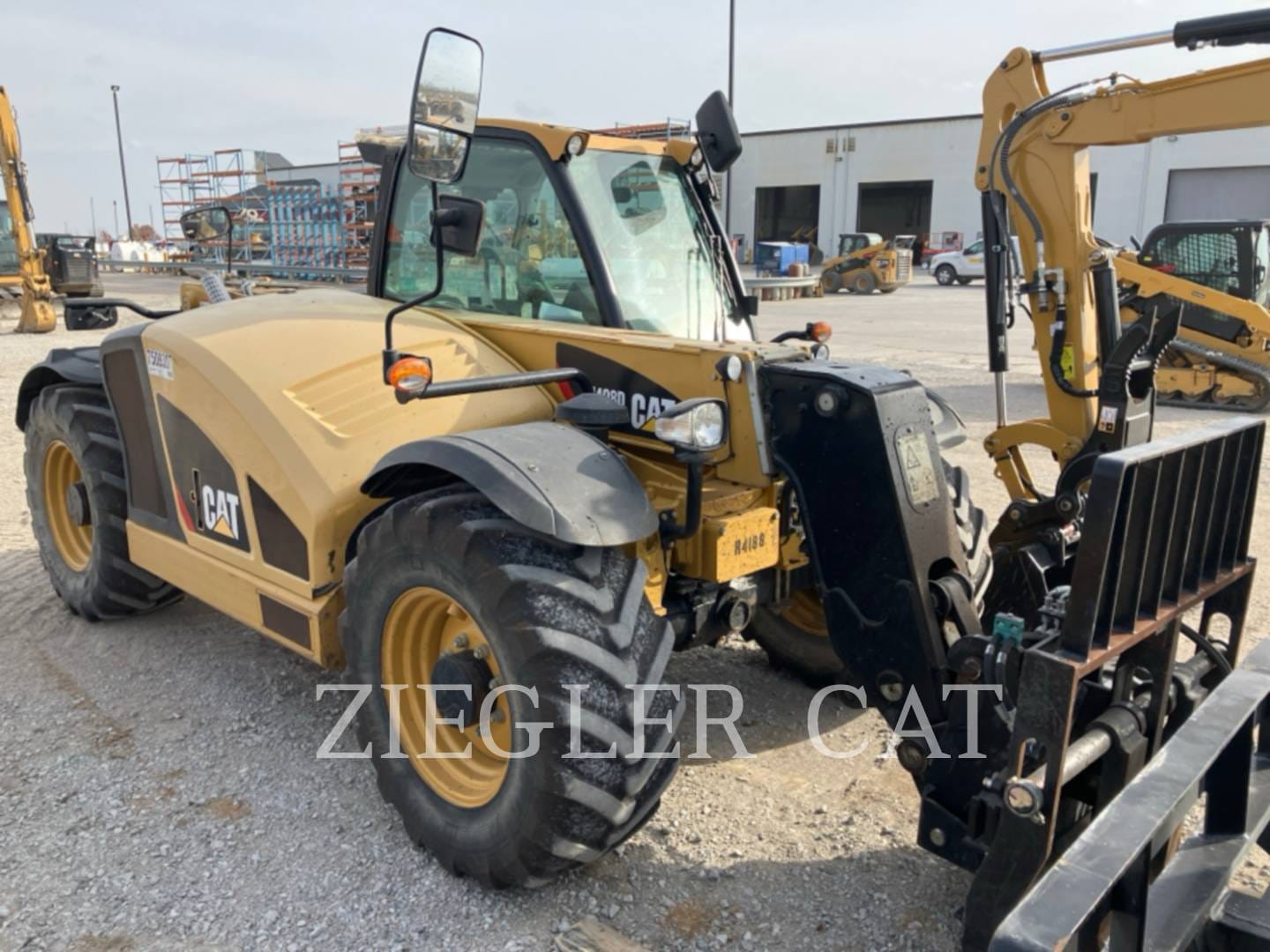 2019 Caterpillar TH408D Equipment Image0