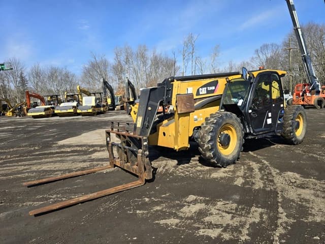 Image of Caterpillar TL943D equipment image 2