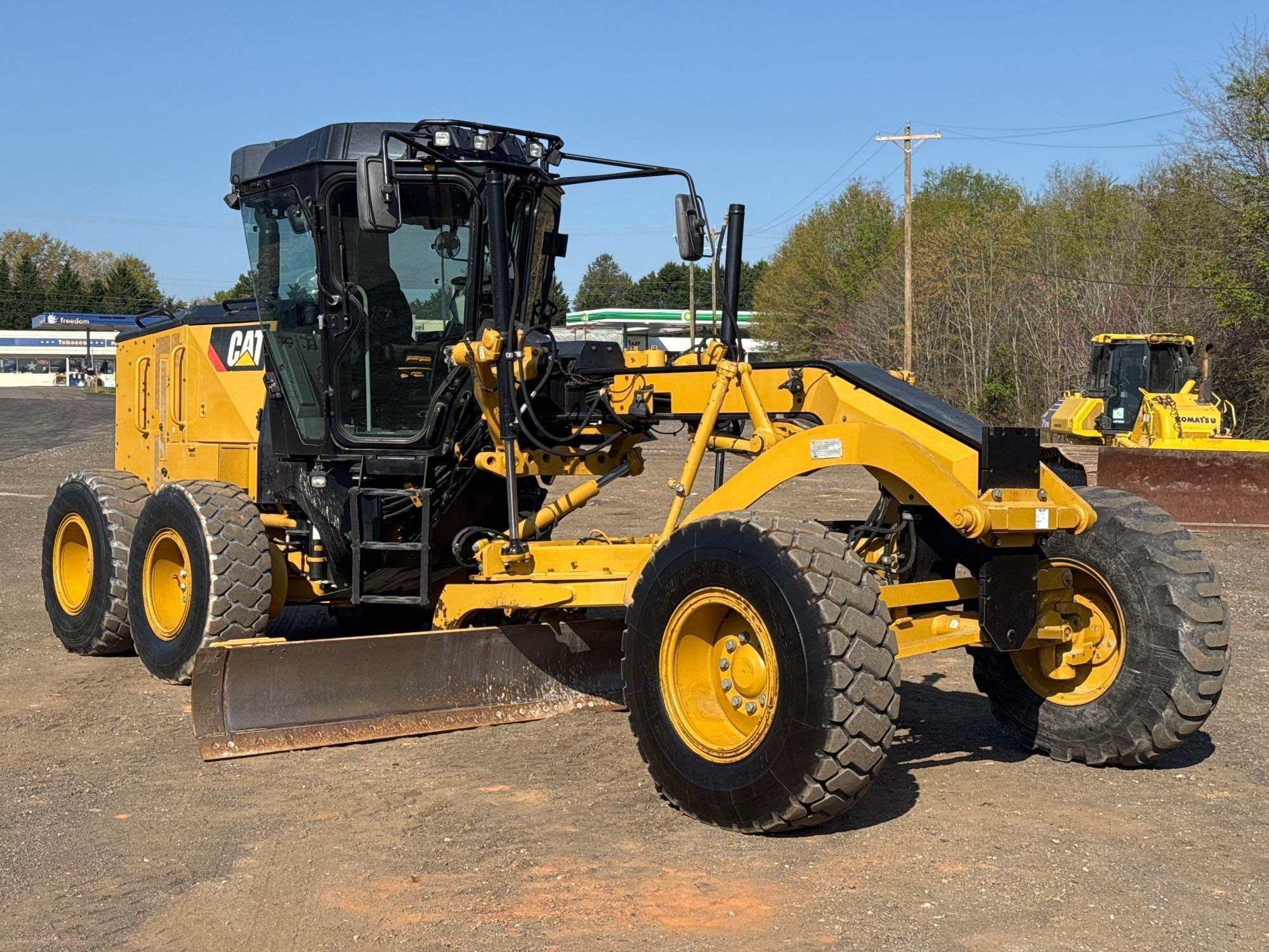 2019 Caterpillar 120 Equipment Image0