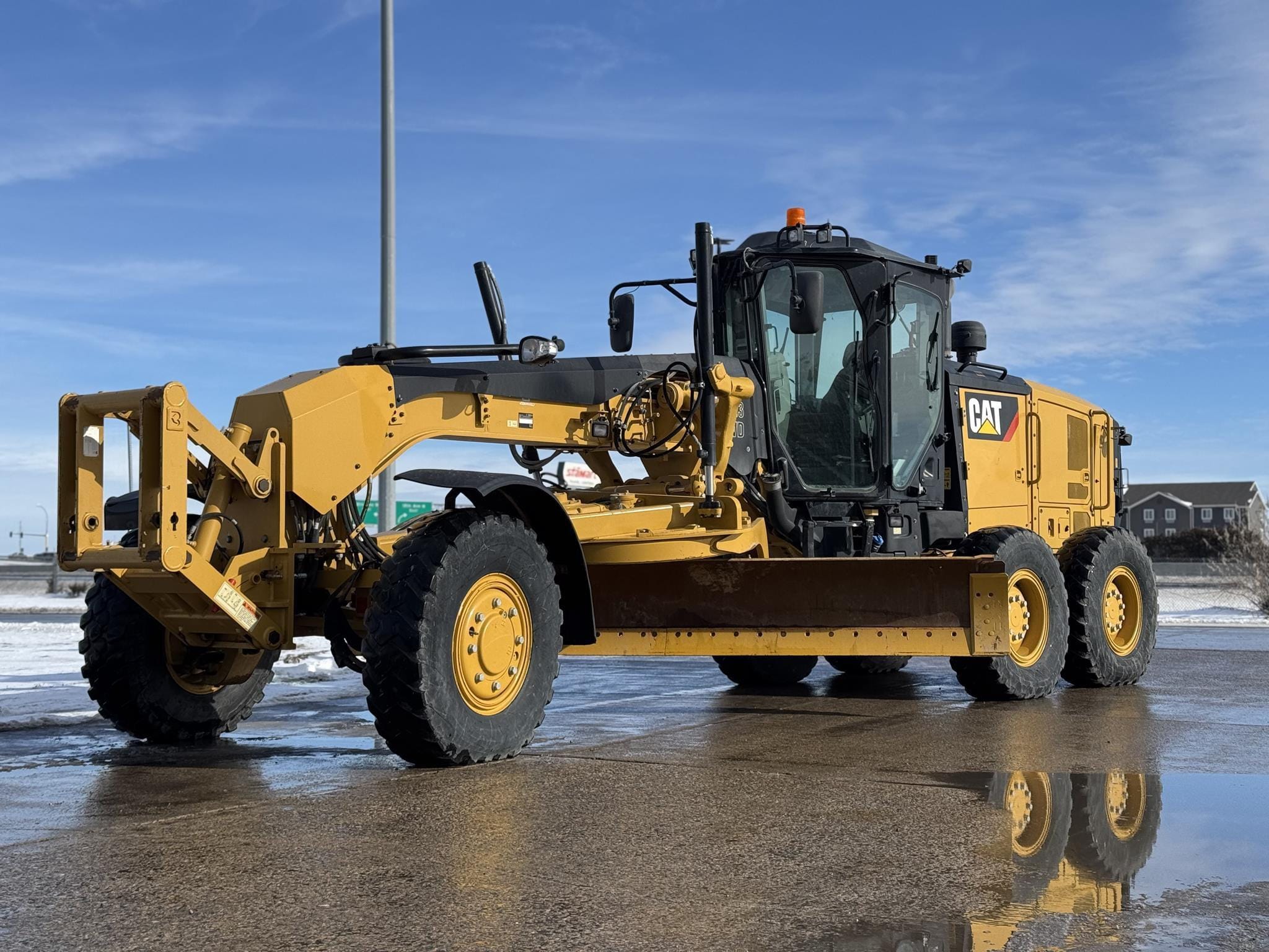 2019 Caterpillar 12M3 AWD Equipment Image0