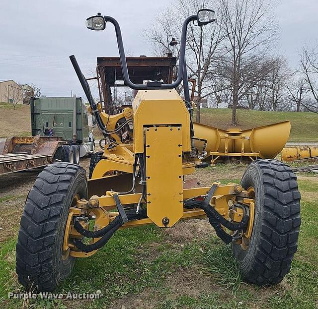 Image of Caterpillar 140 equipment image 1