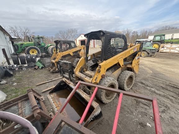 Image of Caterpillar 232D equipment image 1