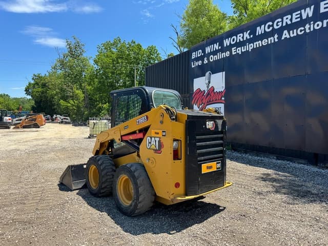 Image of Caterpillar 236D3 equipment image 3