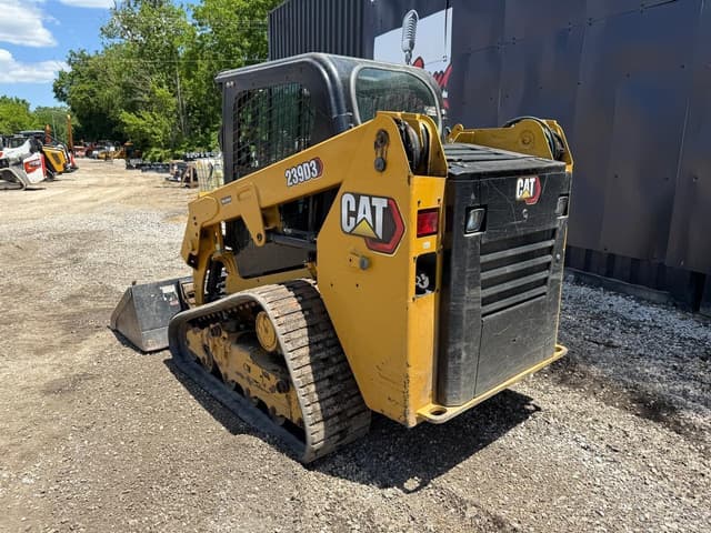Image of Caterpillar 239D3 equipment image 1