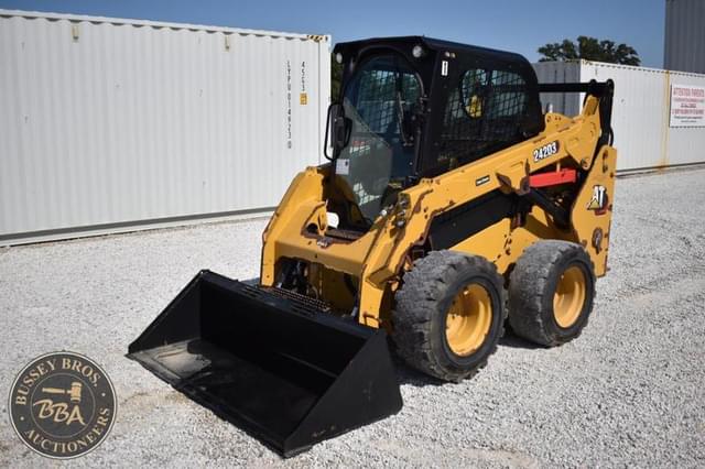 Image of Caterpillar 242D3 equipment image 1