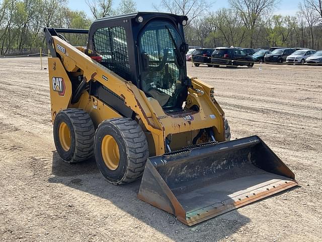 Image of Caterpillar 262D3 equipment image 2