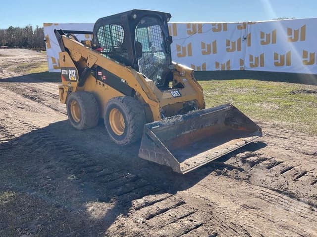 Image of Caterpillar 272D2 equipment image 2