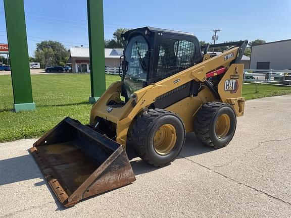 Image of Caterpillar 272D3 equipment image 1