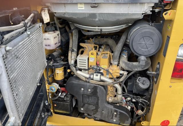 Image of Caterpillar 279D equipment image 3