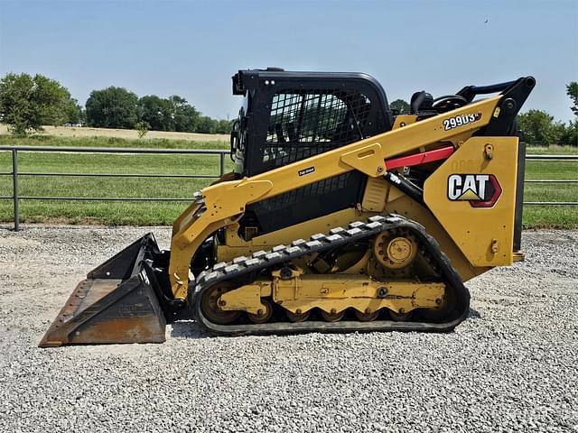 Image of Caterpillar 299D3 equipment image 2