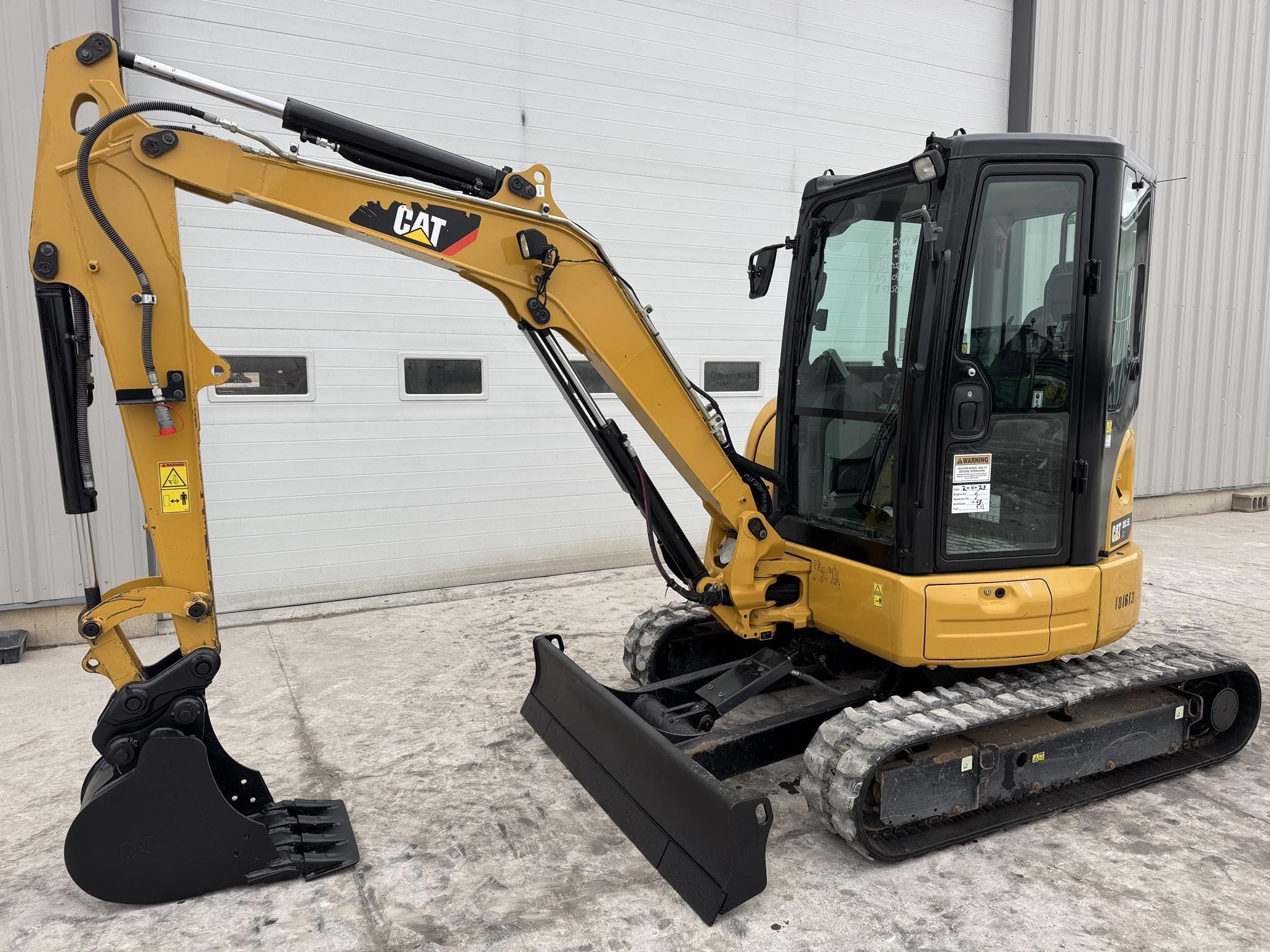 2019 Caterpillar 303.5E2 CR Equipment Image0