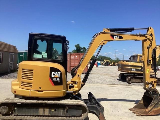 Image of Caterpillar 305.5E2 equipment image 4