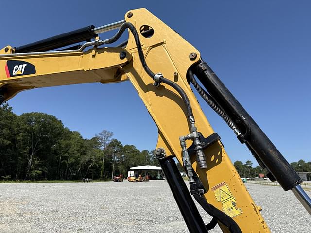 Image of Caterpillar 305E2 CR equipment image 4