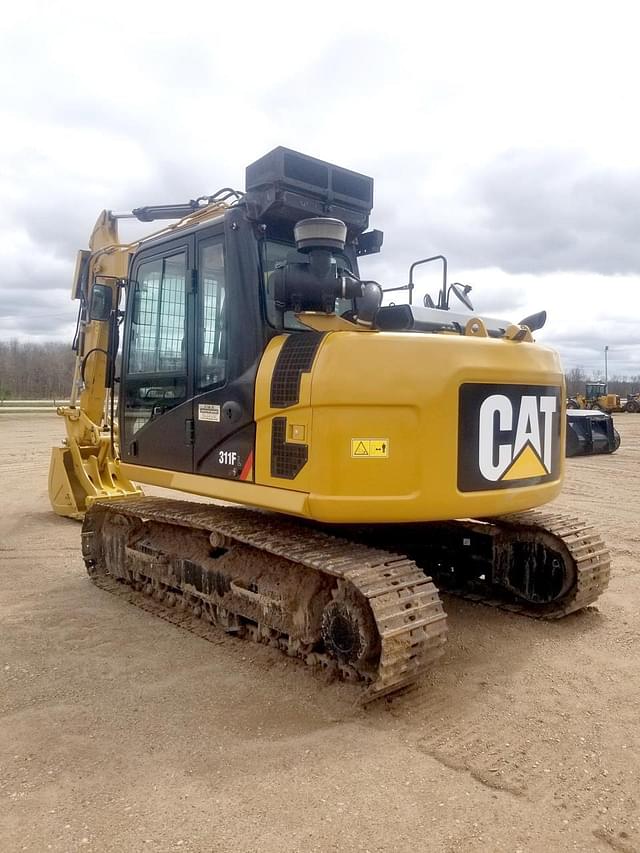 Image of Caterpillar 311FLRR equipment image 2