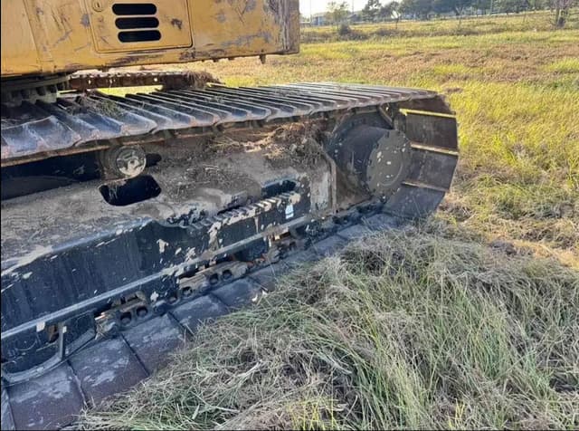 Image of Caterpillar 315FLCR equipment image 4