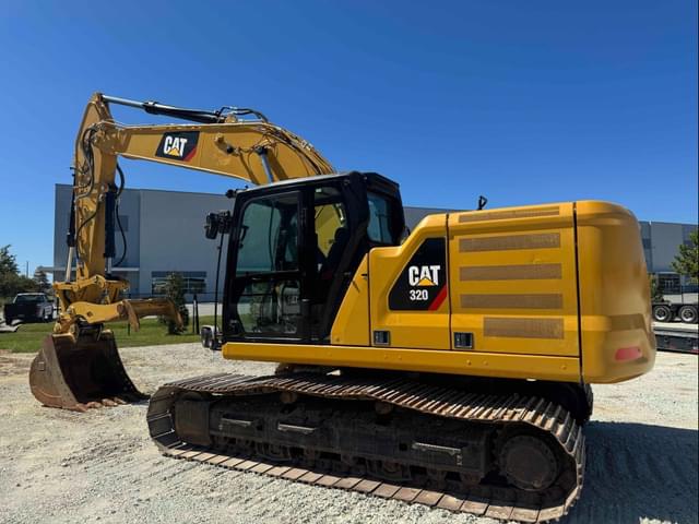 Image of Caterpillar 320 equipment image 3