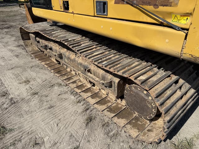 Image of Caterpillar 323 equipment image 4