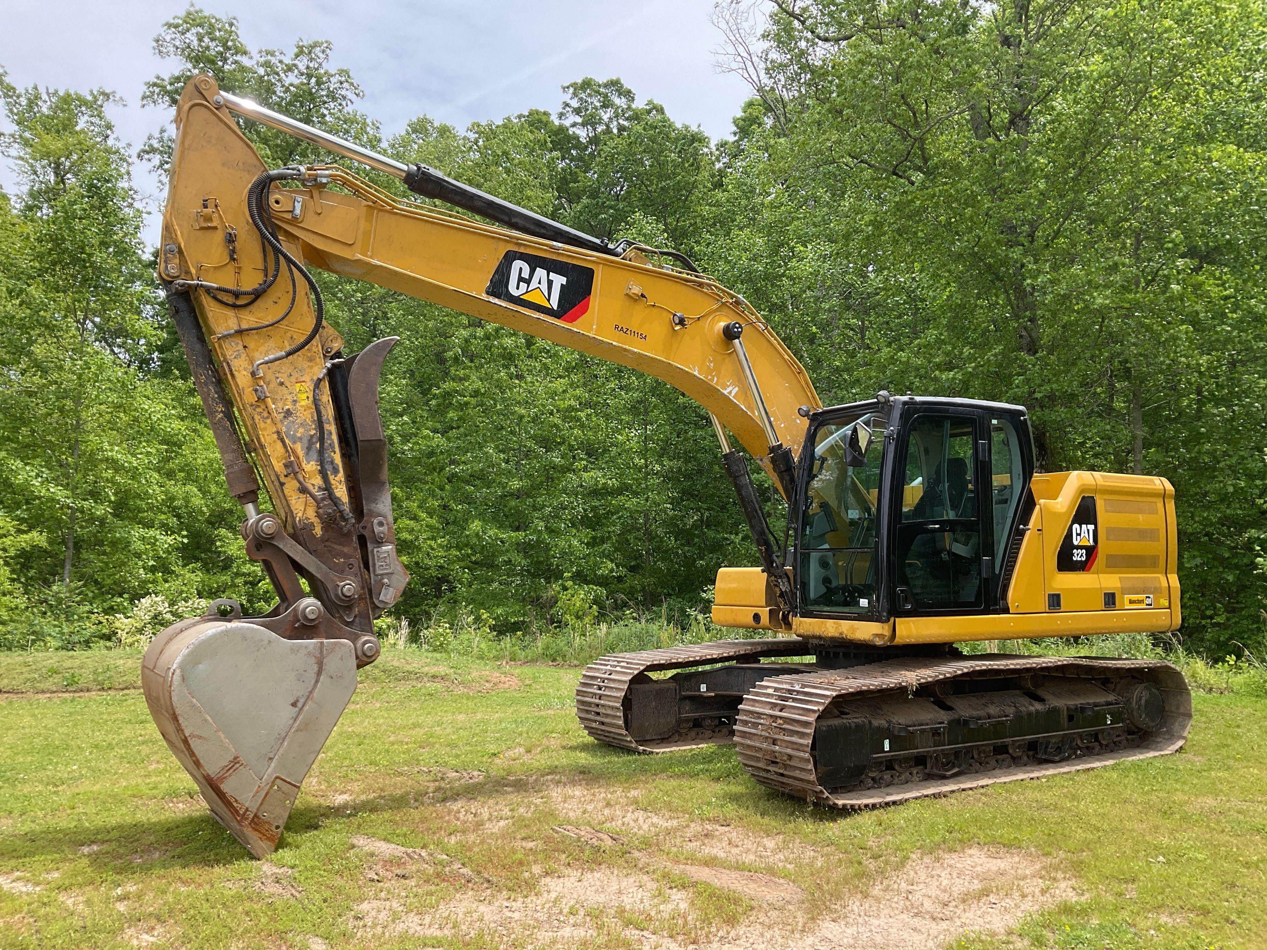Main image Caterpillar 323