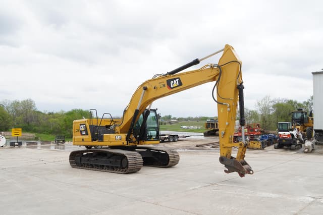 Image of Caterpillar 330 equipment image 3