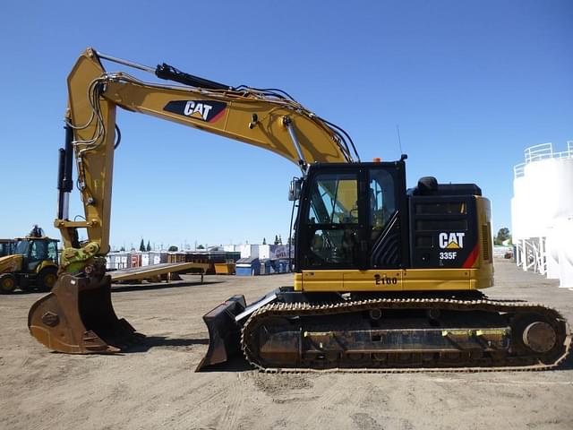 Image of Caterpillar 335FLCR equipment image 4