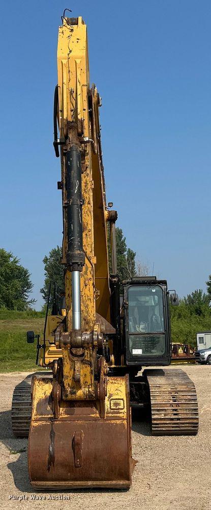 Image of Caterpillar 349FL equipment image 1