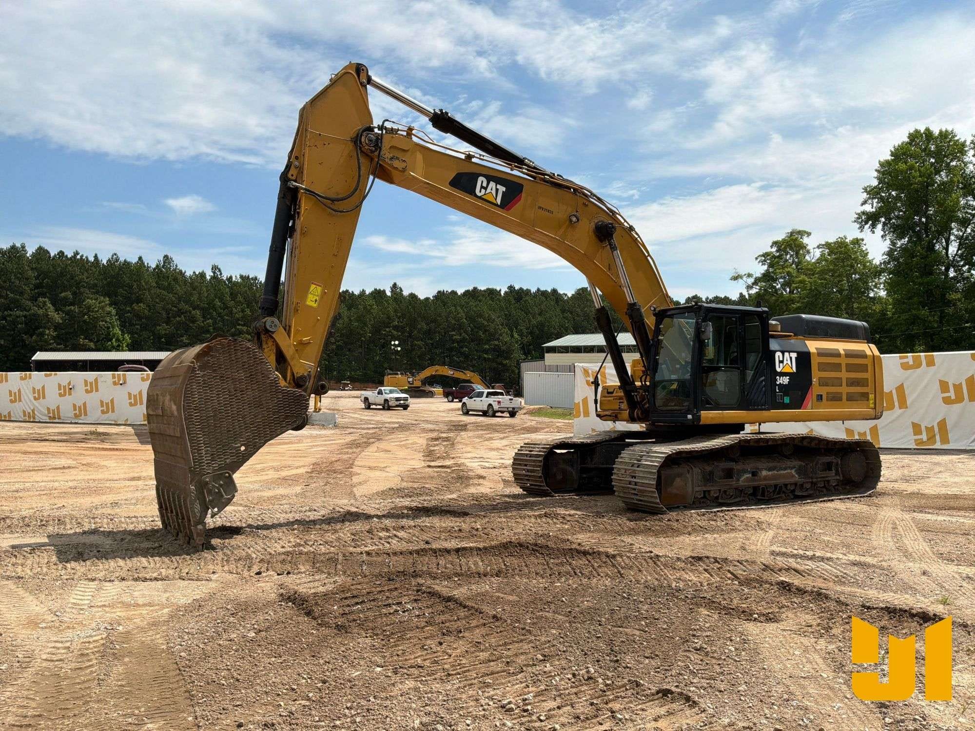 2019 Caterpillar 349FL Equipment Image0