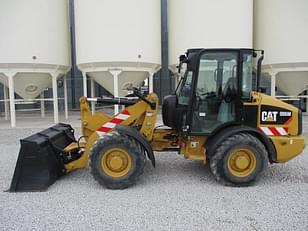 Main image Caterpillar 906M 3