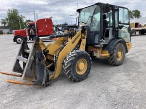 2019 Caterpillar 906M Image