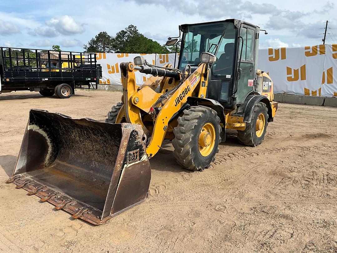 Image of Caterpillar 906M Primary image