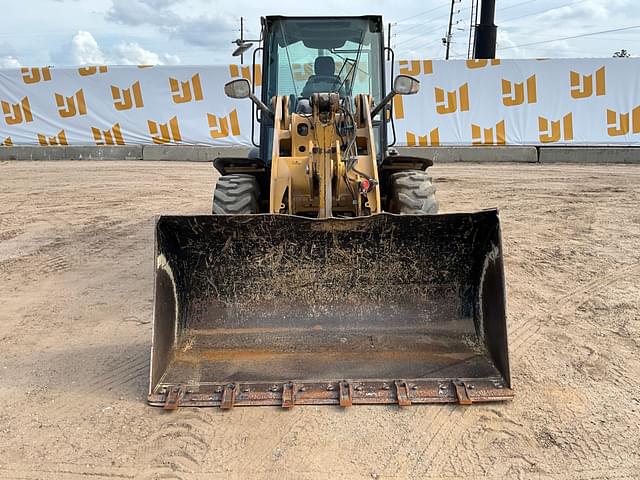 Image of Caterpillar 906M equipment image 1