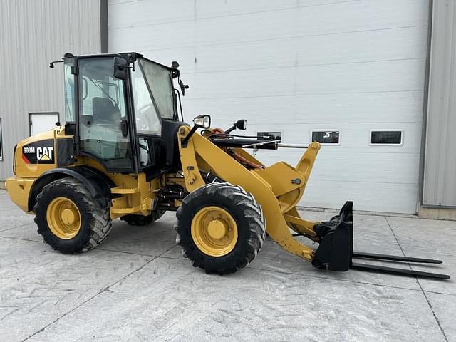 Image of Caterpillar 908M equipment image 1