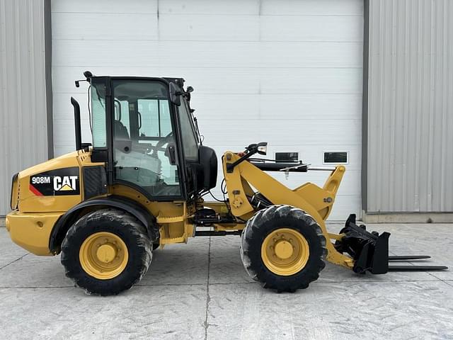 Image of Caterpillar 908M equipment image 3