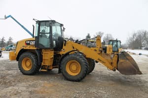 2019 Caterpillar 910M Image
