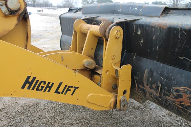 Image of Caterpillar 910M equipment image 3