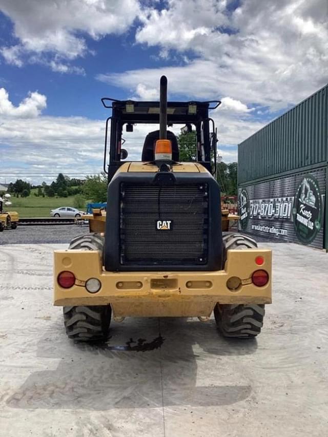 Image of Caterpillar 910M equipment image 2
