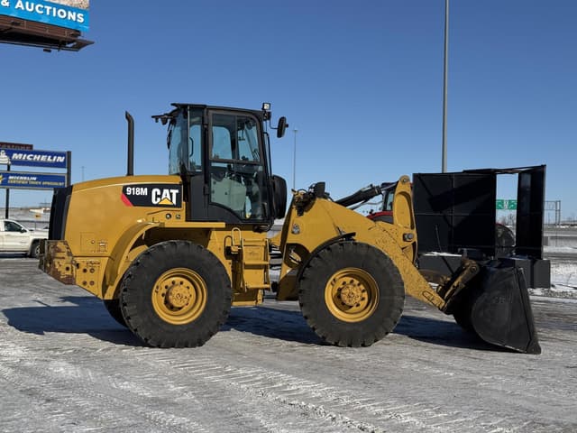 Image of Caterpillar 918M equipment image 3