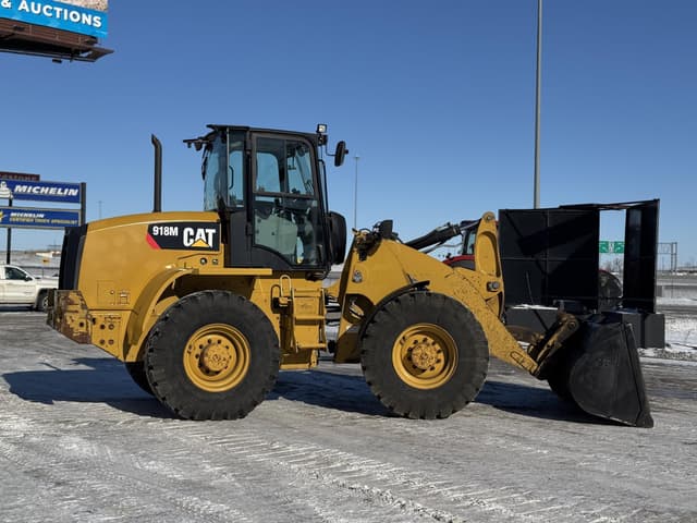 Image of Caterpillar 918M equipment image 3
