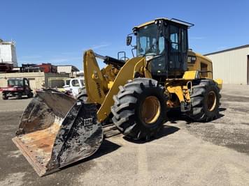 Main image Caterpillar 930M