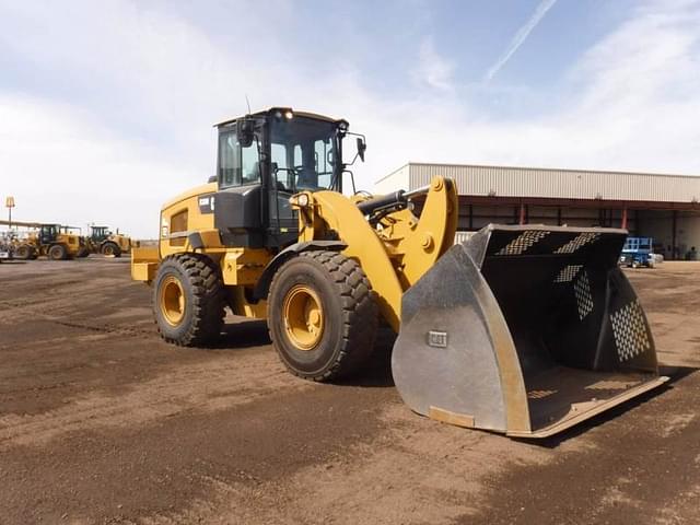 Image of Caterpillar 938M equipment image 4