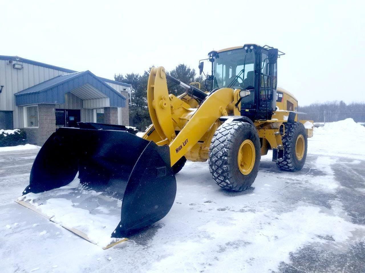 Main image Caterpillar 938M